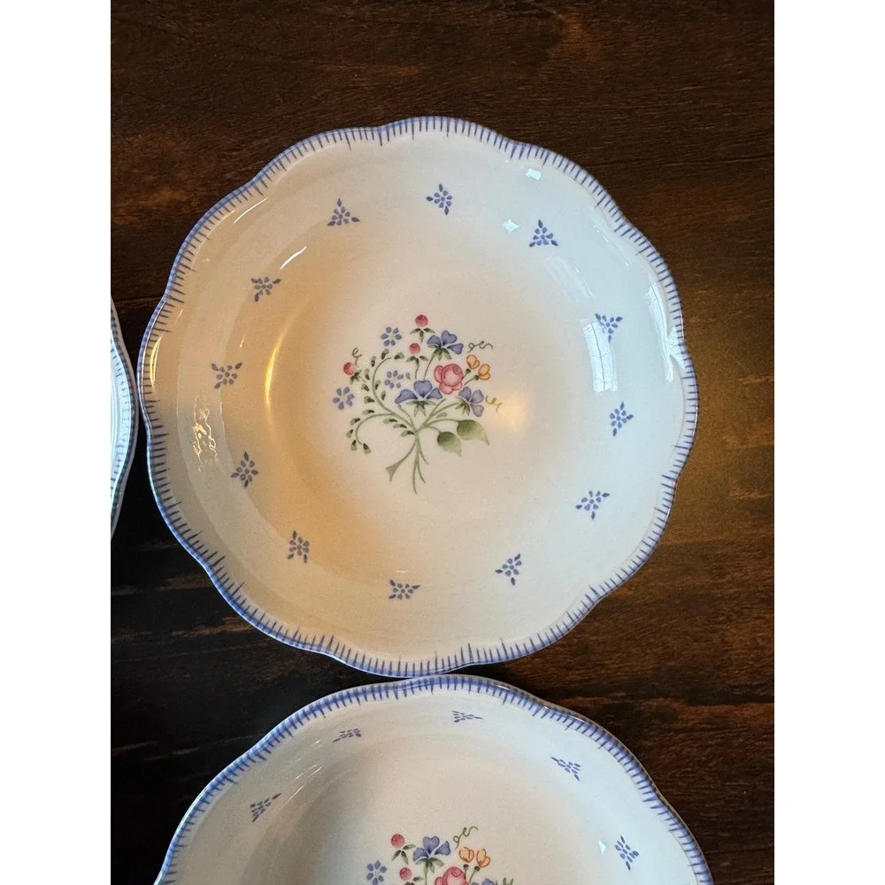 Nikko Japan American Country Rena Fruit Dessert Bowls Set of 4 Floral Blue Rim